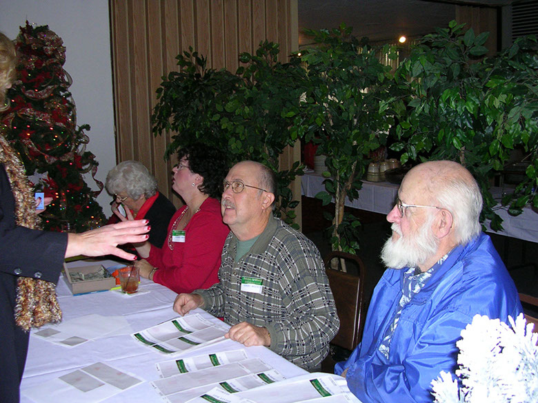 2008Xmas_Retirees_04.jpg