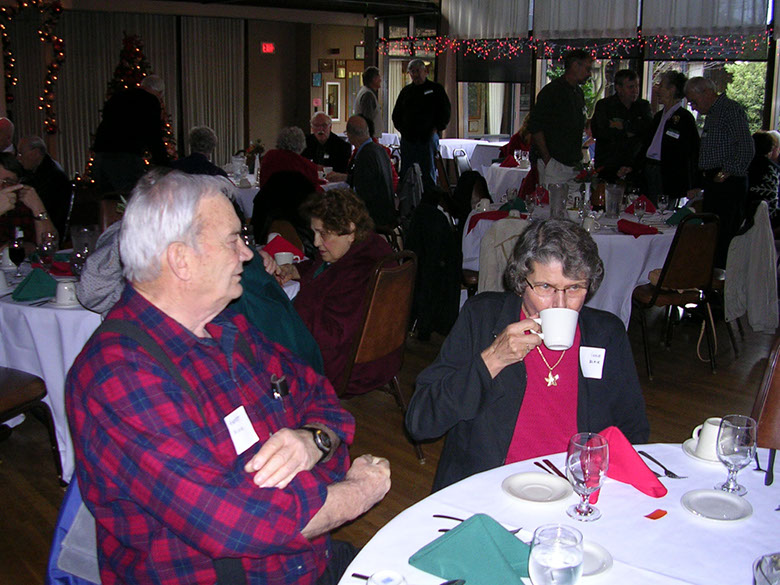 2008Xmas_Retirees_12.jpg