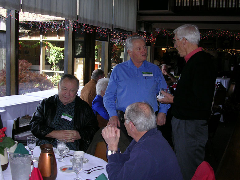 2008Xmas_Retirees_17.jpg