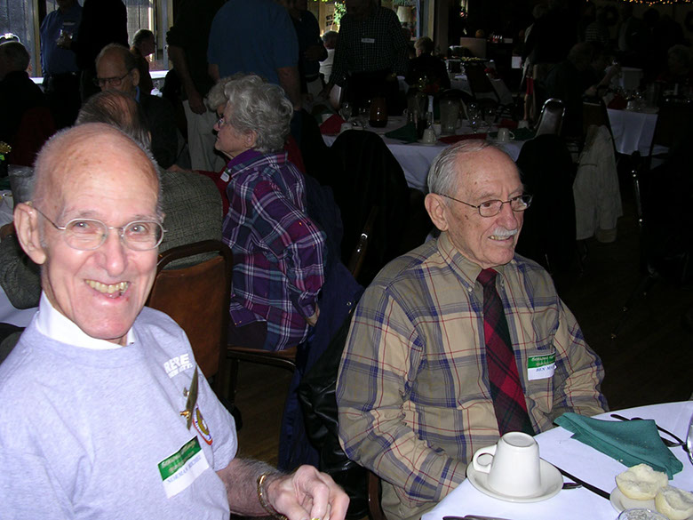 2008Xmas_Retirees_21.jpg