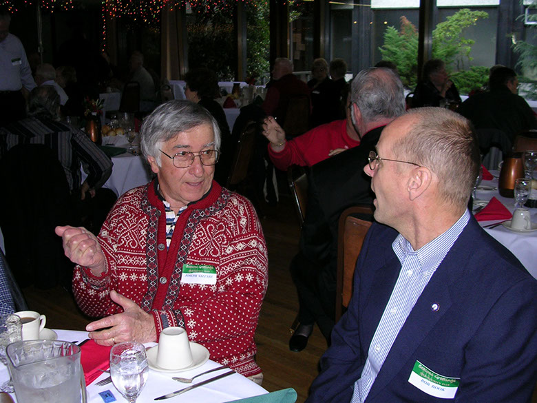 2008Xmas_Retirees_23.jpg