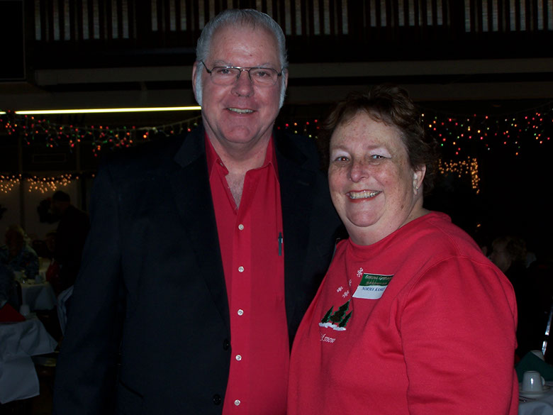 2008XmasRetirees_02.jpg