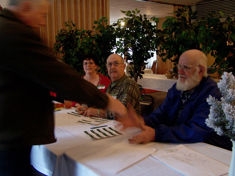 2008XmasRetirees_05.jpg
