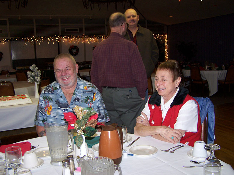 2008XmasRetirees_23.jpg
