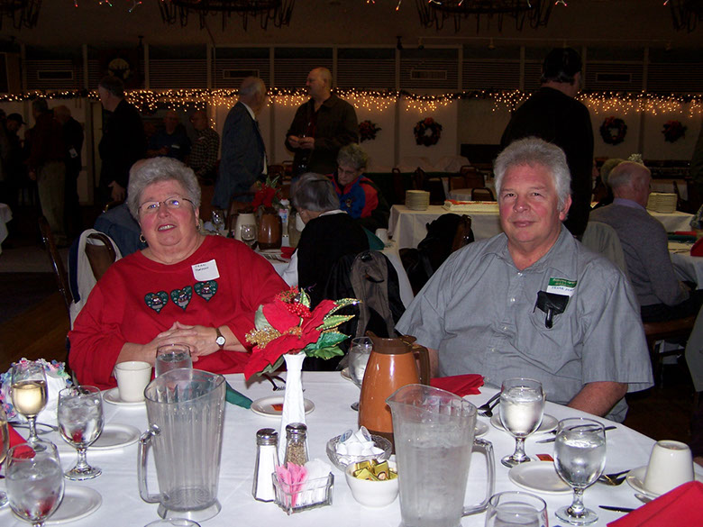 2008XmasRetirees_24.jpg