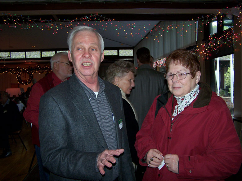 2008XmasRetirees_29.jpg
