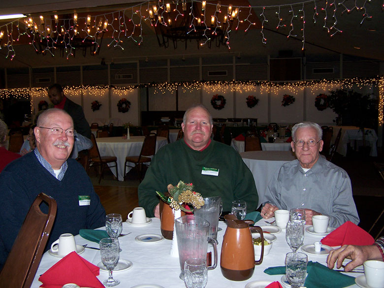 2008XmasRetirees_30.jpg