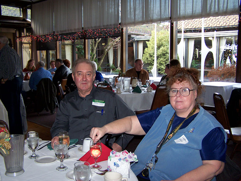2008XmasRetirees_41.jpg