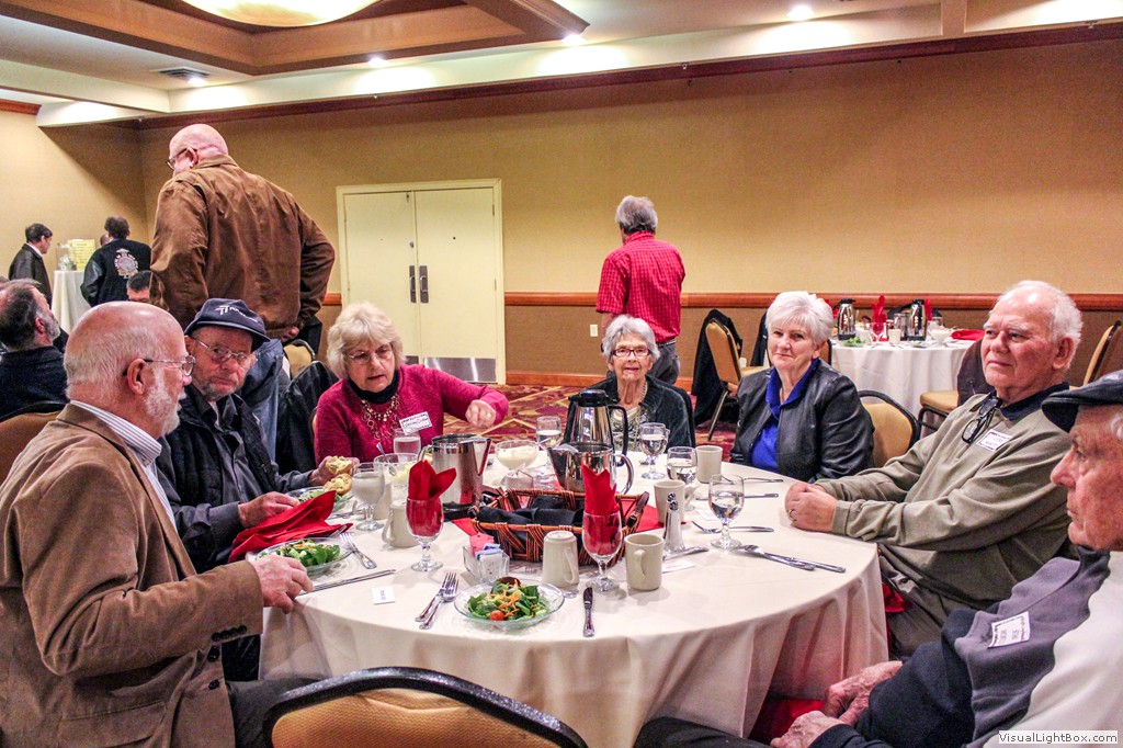 2015_ret_xmas_lunch_3_of_29.jpg