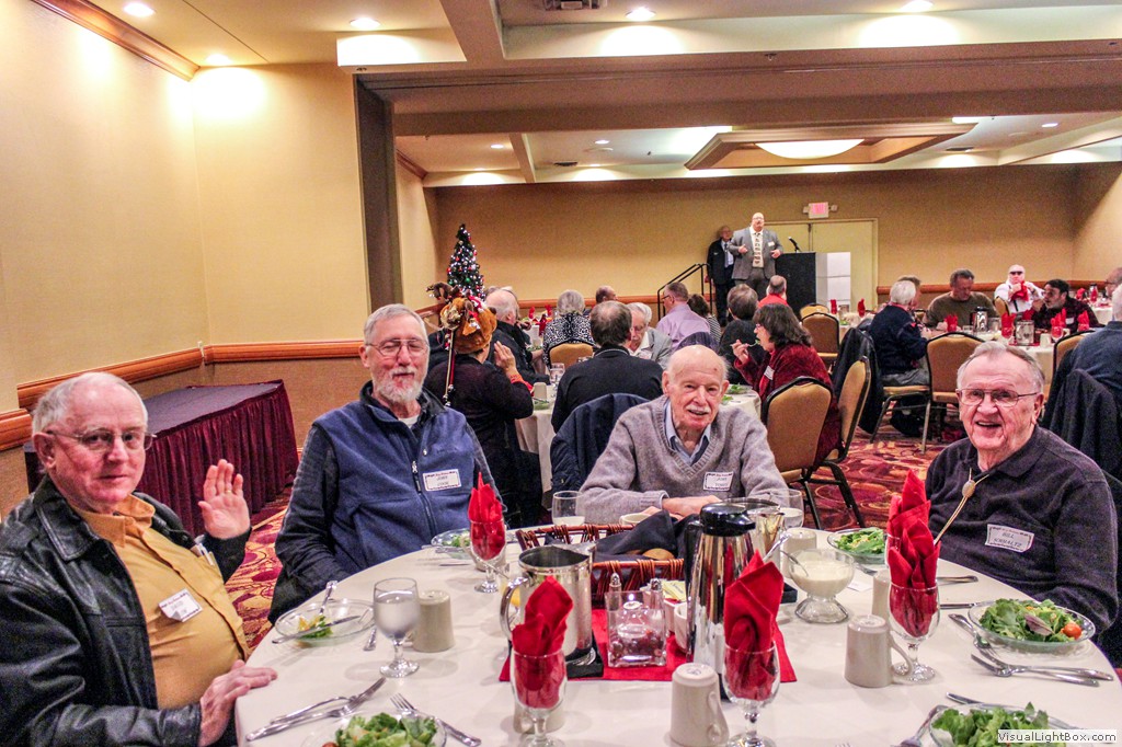 2015_ret_xmas_lunch_4_of_29.jpg