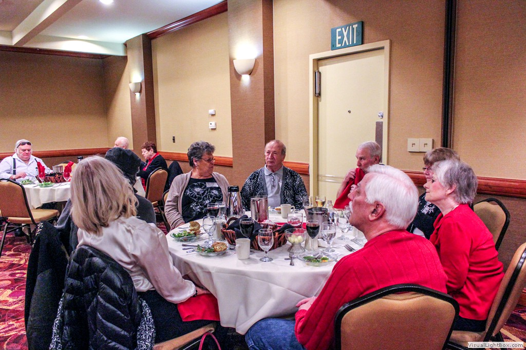 2015_ret_xmas_lunch_8_of_29.jpg