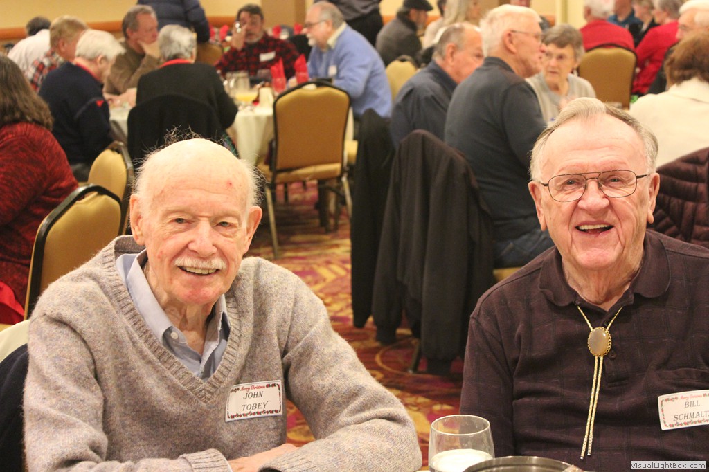 2015_ret_xmas_lunch_25_of_29.jpg